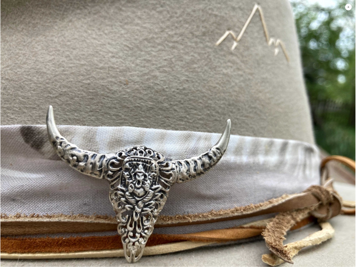 Silver Water Buffalo "Long Horn" Pin