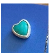 Natural Turquoise Heart Hat Stud